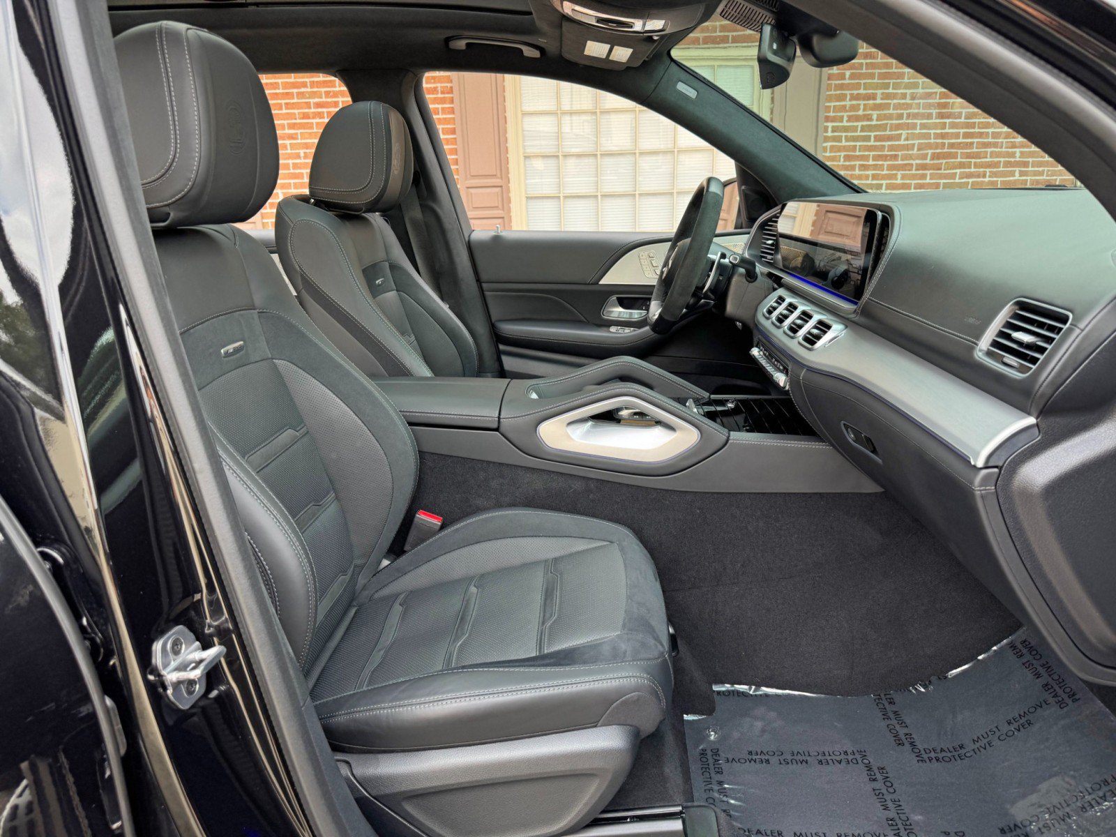 Used 2025 Mercedes-Benz GLS 63 AMG 4MATIC image 18
