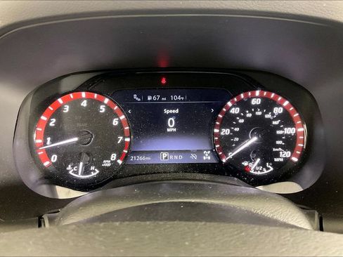 Used 2025 Nissan Frontier PRO-4X AWD/4WD image 24