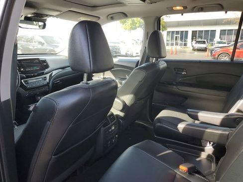 Used 2020 Honda Pilot Elite image 9