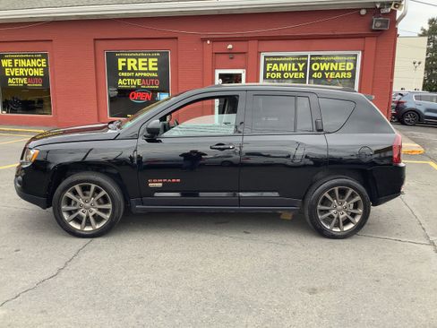 Used 2017 Jeep Compass 75th Anniversary w/ Power Value Group image 4