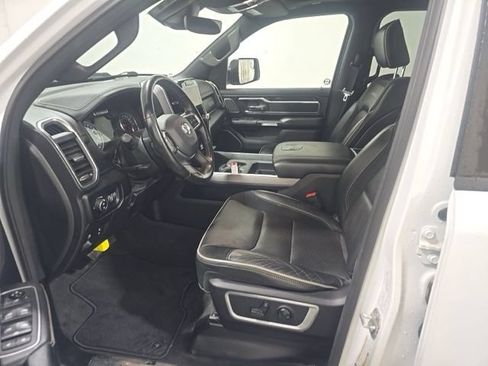 Used 2022 RAM 1500 Laramie AWD/4WD image 7