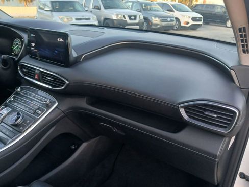 Used 2021 Hyundai Santa Fe SEL Premium image 18