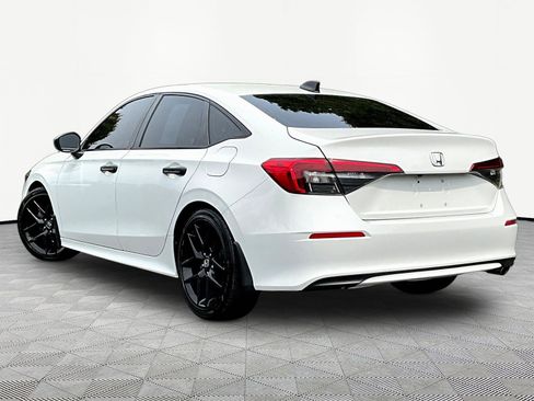 Used 2023 Honda Civic Sport image 4