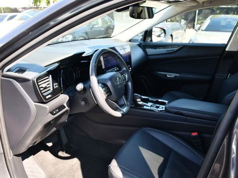 Used 2022 Lexus NX 350 AWD image 5