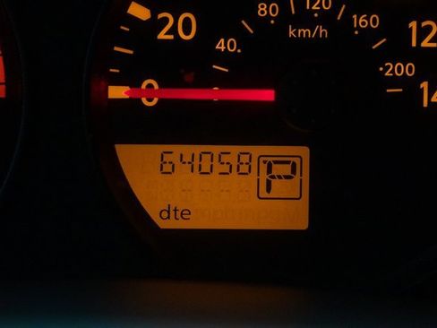 Used 2021 Nissan Frontier SV image 32