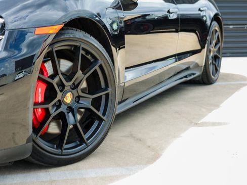 Certified 2024 Porsche Taycan GTS image 12