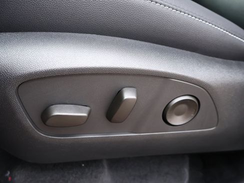 New 2026 Chevrolet Traverse LT w/ Sun and Wheel Package image 8