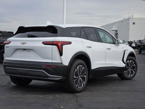 New 2025 Chevrolet Blazer EV LT image 16