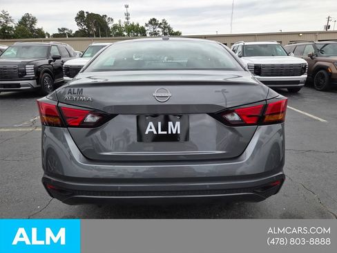 Used 2025 Nissan Altima 2.5 SV FWD image 8