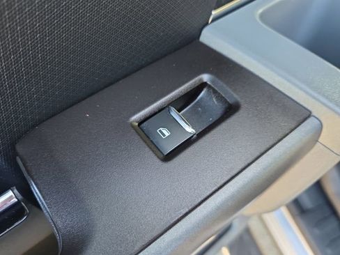 Used 2021 Ford F150 XLT w/ Equipment Group 302A High image 10