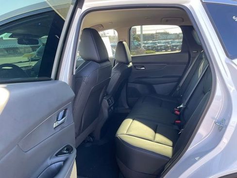 New 2026 Nissan Murano SV image 15