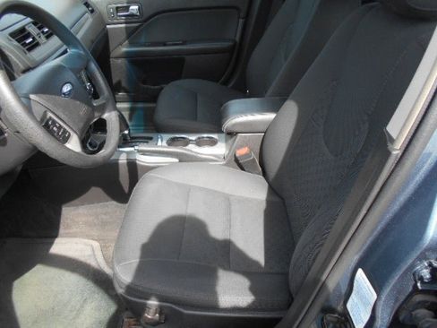 Used 2012 Ford Fusion SE image 8