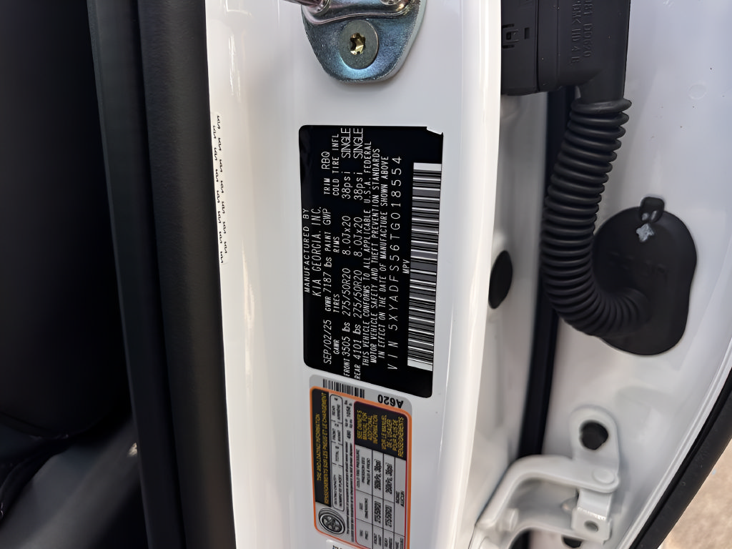 Used 2026 Kia EV9 Land AWD/4WD image 28