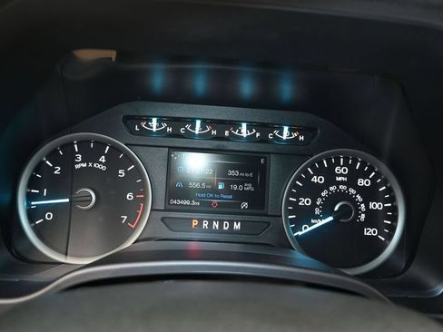 Used 2020 Ford F150 XLT w/ Equipment Group 302A Luxury AWD/4WD image 17