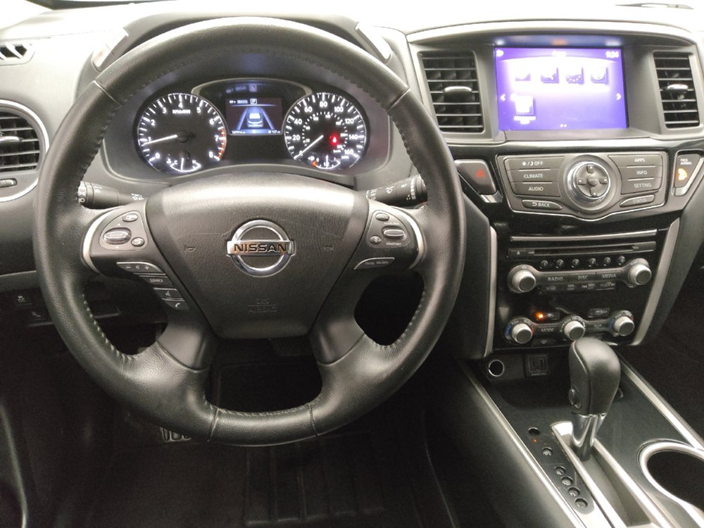 Used 2020 Nissan Pathfinder SV AWD/4WD image 22