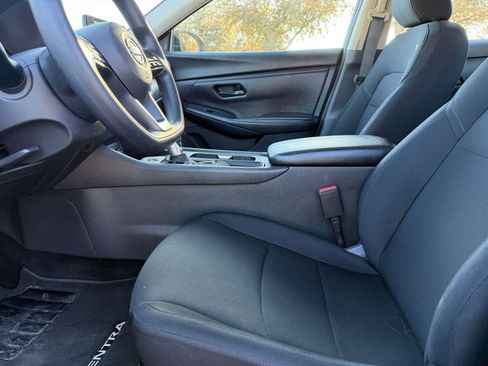 Used 2025 Nissan Sentra S image 27