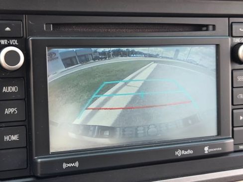 Used 2019 Toyota Tacoma SR5 RWD image 21