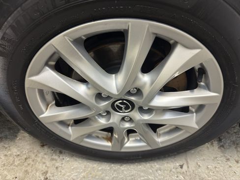 Used 2016 MAZDA MAZDA3 i Touring image 36