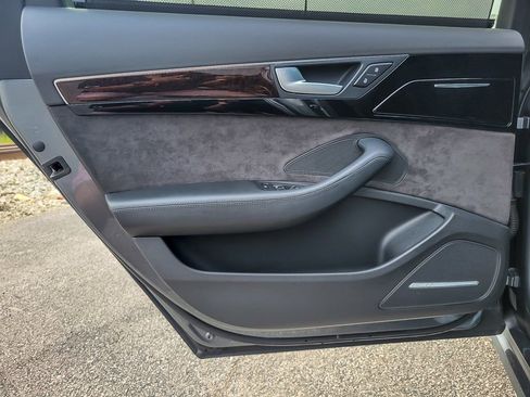 Used 2017 Audi A8 L 3.0T w/ Executive Package image 18