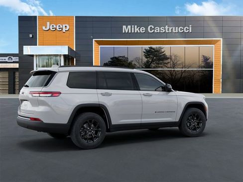 New 2026 Jeep Grand Cherokee L 4WD image 5