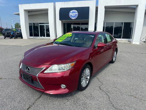 Used 2013 Lexus ES 350 w/ Luxury Pkg FWD image 1