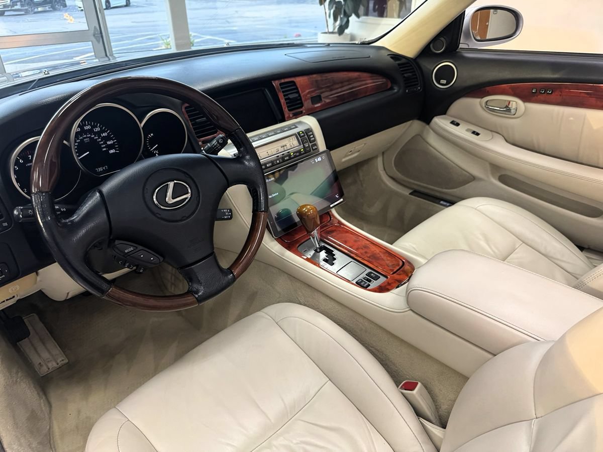 Used 2007 Lexus SC 430 Convertible w/ Preferred Accessory Pkg RWD image 16