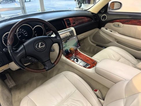 Used 2007 Lexus SC 430 Convertible RWD image 16