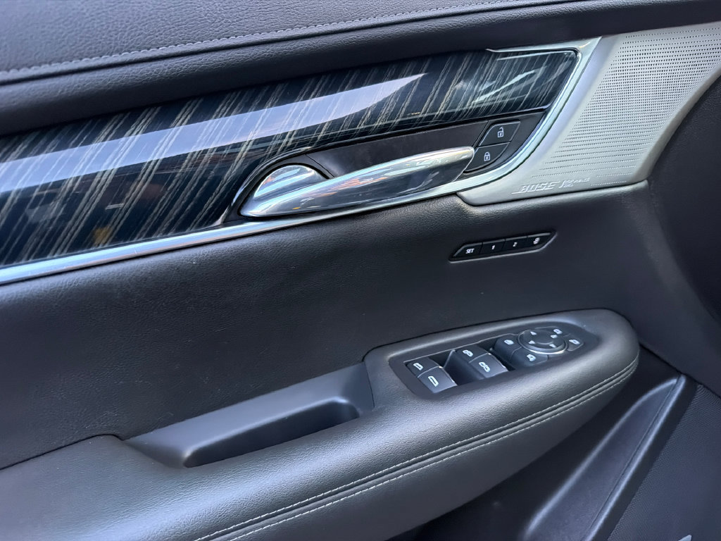 Used 2023 Cadillac XT6 Premium Luxury AWD/4WD image 35