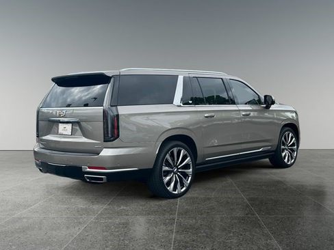 Certified 2025 Cadillac Escalade ESV Premium Luxury Platinum AWD/4WD image 6