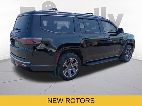Used 2023 Jeep Wagoneer 4WD w/ Premium Group I image 5