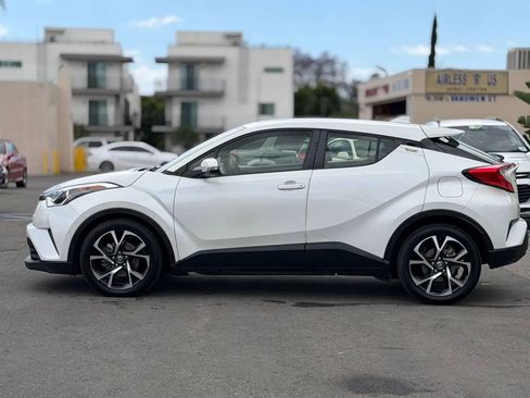 Used 2018 Toyota C-HR XLE FWD image 8