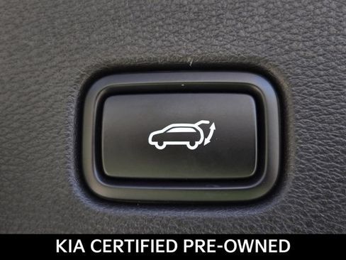 Certified 2026 Kia Sportage EX w/ EX Panorama Roof Package FWD image 12