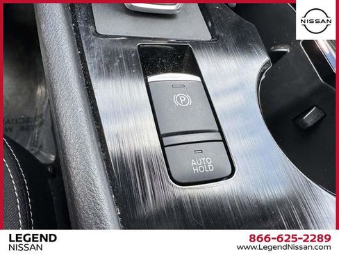 Certified 2024 Nissan Rogue SV AWD/4WD image 30