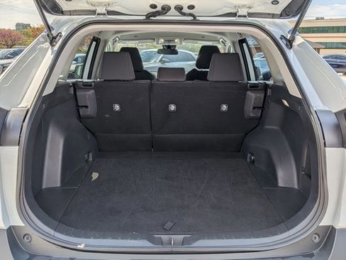 Used 2025 Toyota RAV4 LE AWD/4WD image 6
