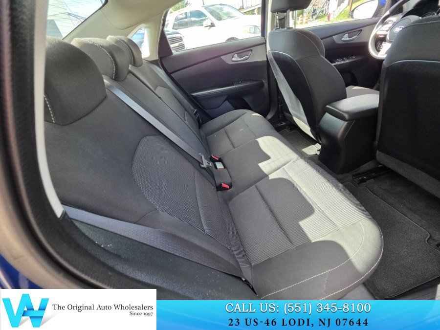 Used 2019 Kia Forte LXS FWD image 14