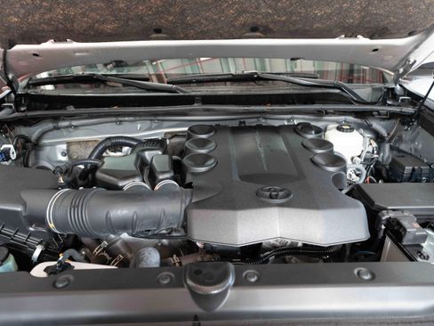 Used 2024 Toyota 4Runner SR5 image 31