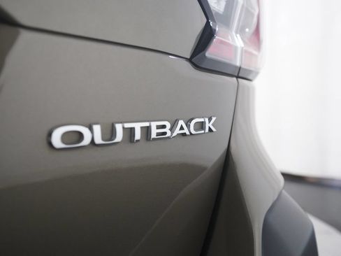 Used 2025 Subaru Outback Limited AWD/4WD image 35