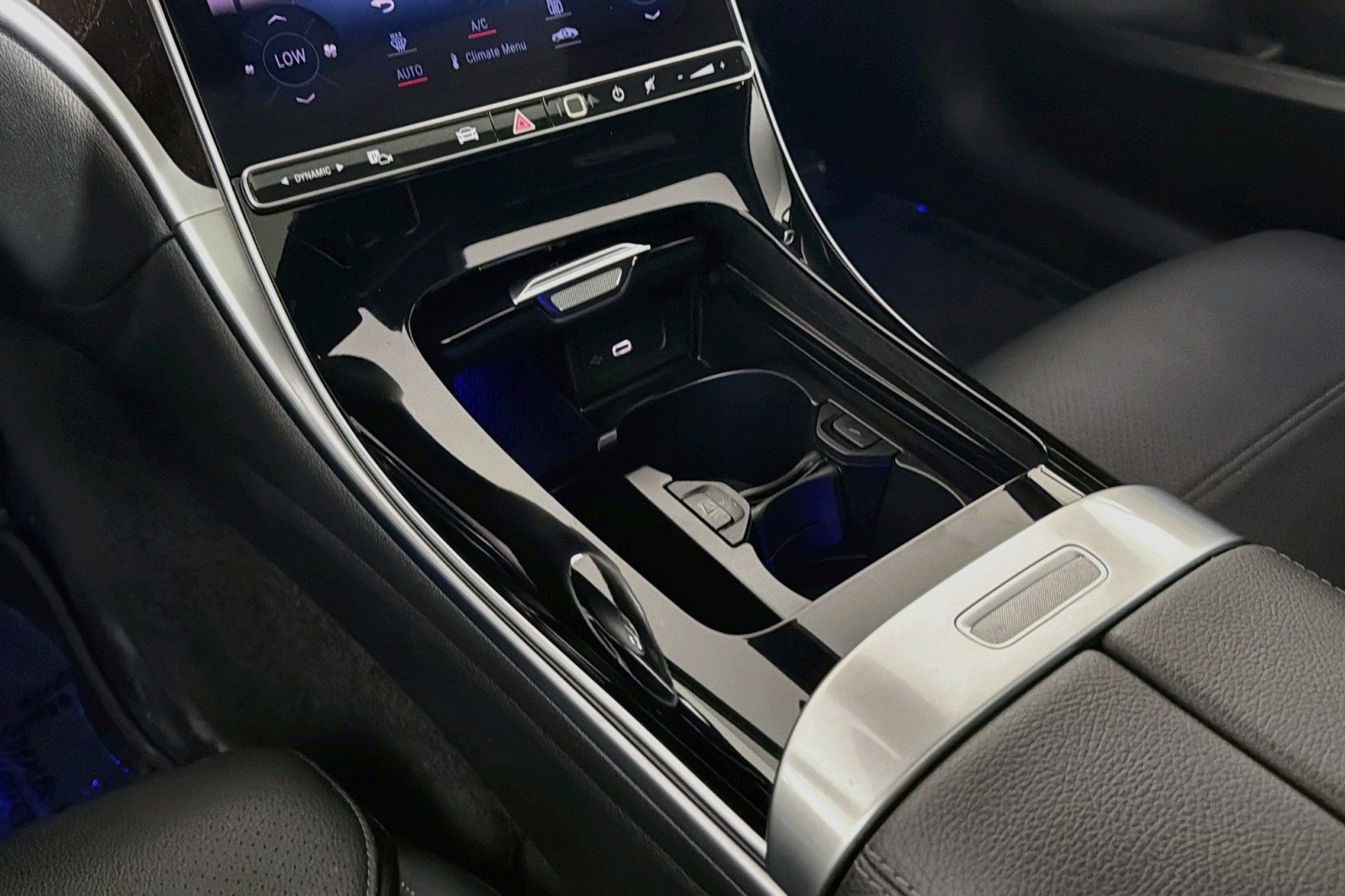 Certified 2024 Mercedes-Benz C 300 Sedan image 6