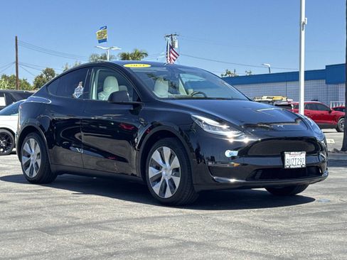 Used 2021 Tesla Model Y 2WD image 3