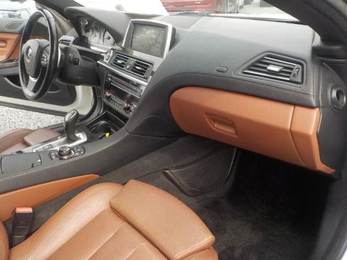 Used 2012 BMW 640i 640i Convertible w/ Luxury Seating Pkg image 21