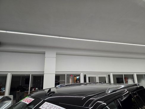 Used 2023 Lincoln Navigator L Reserve AWD/4WD image 12