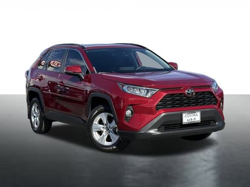 Used 2019 Toyota RAV4 XLE w/ Convenience Package image 1