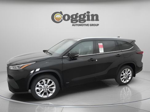 New 2026 Toyota Highlander Limited AWD/4WD image 4