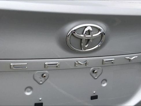 Used 2024 Toyota Camry XLE image 29