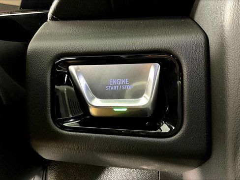 Used 2025 GMC Yukon XL Denali w/ Sun & Power Step Package AWD/4WD image 14