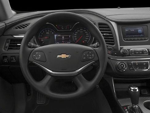Used 2018 Chevrolet Impala LS FWD image 15