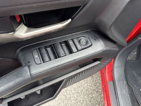 Used 2025 Toyota Tacoma TRD Off-Road AWD/4WD image 14