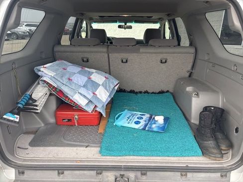 Used 2005 Toyota 4Runner Sport image 12