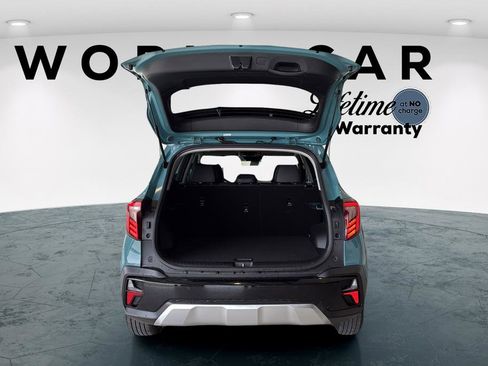 Used 2025 Kia Seltos EX w/ EX Sunroof Package FWD image 9