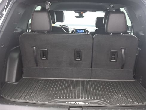 Used 2023 Chevrolet Traverse RS w/ LPO, Floor Liner Package AWD/4WD image 15
